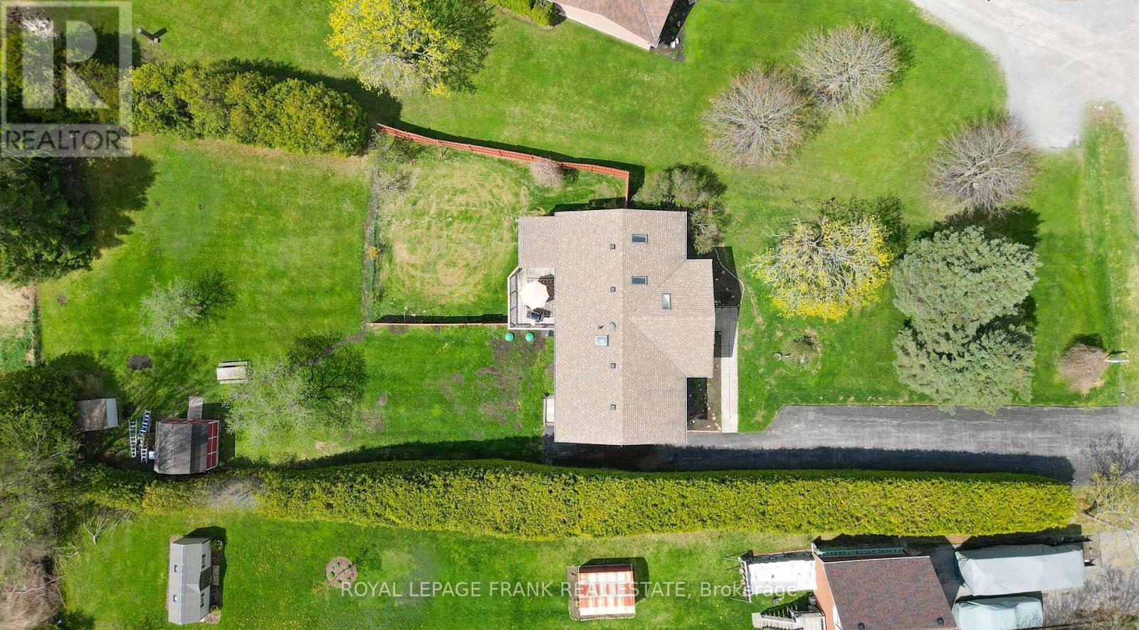 












24 PEARL DRIVE

,
Scugog,




Ontario
L0C1B0

