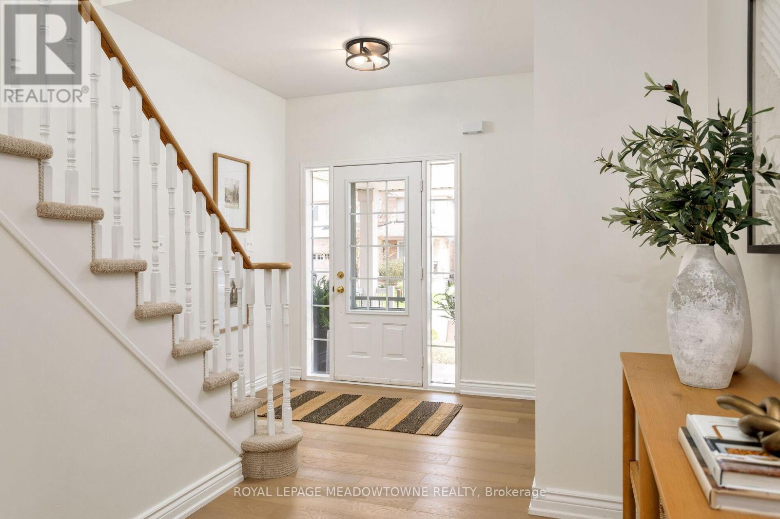 












1083 EASTERBROOK CRESCENT

,
Milton,




Ontario
L9T0C3

