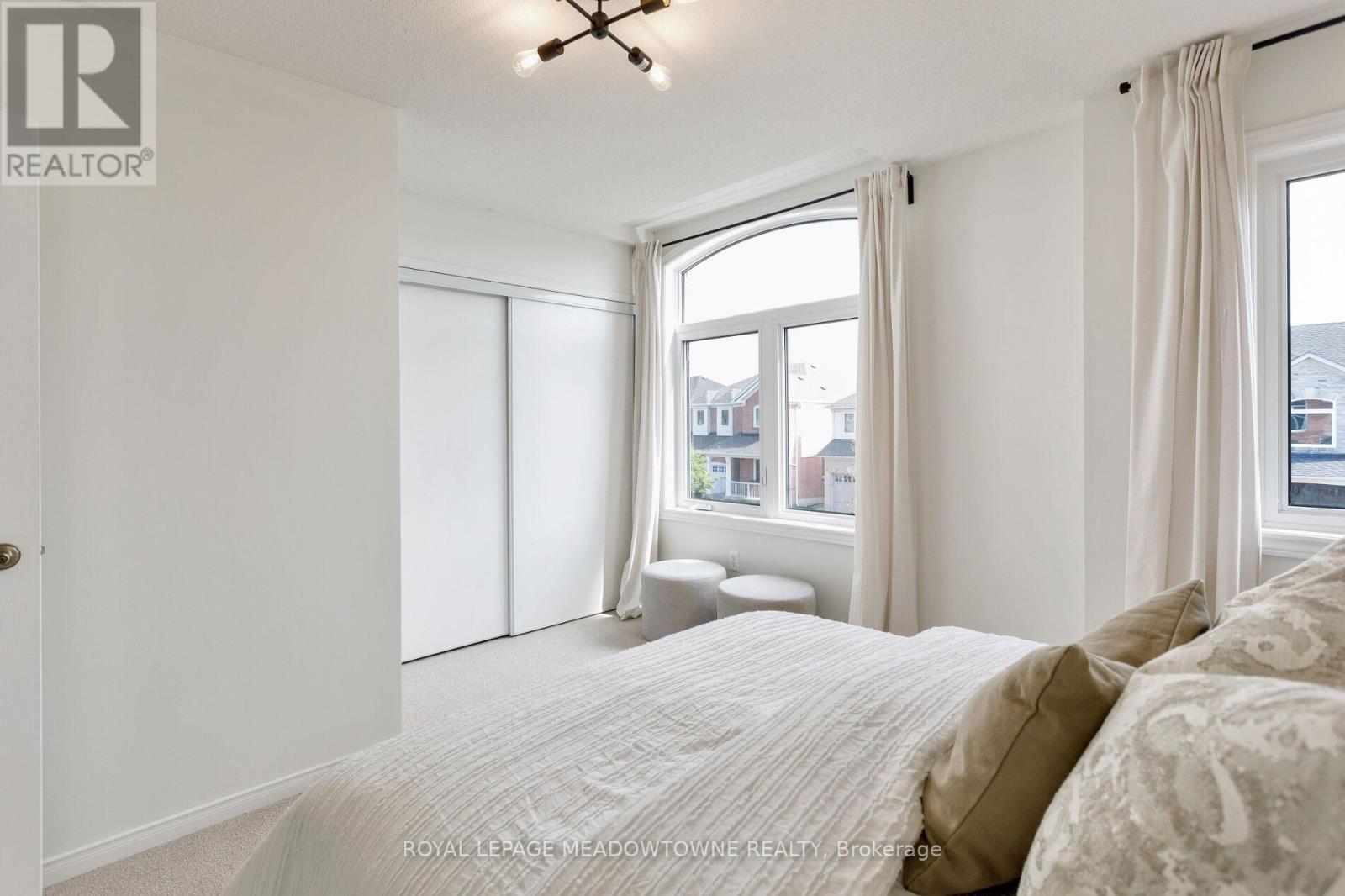












1083 EASTERBROOK CRESCENT

,
Milton,




Ontario
L9T0C3

