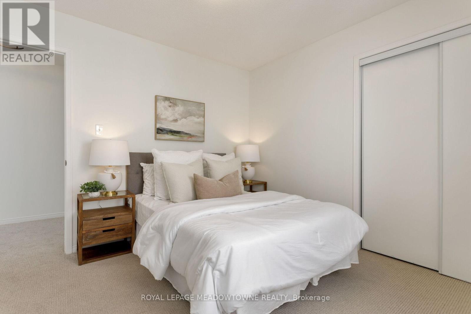 












1083 EASTERBROOK CRESCENT

,
Milton,




Ontario
L9T0C3

