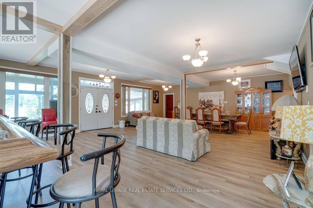 












6949 THOROLD STONE ROAD

,
Niagara Falls,




Ontario
L2J1B5

