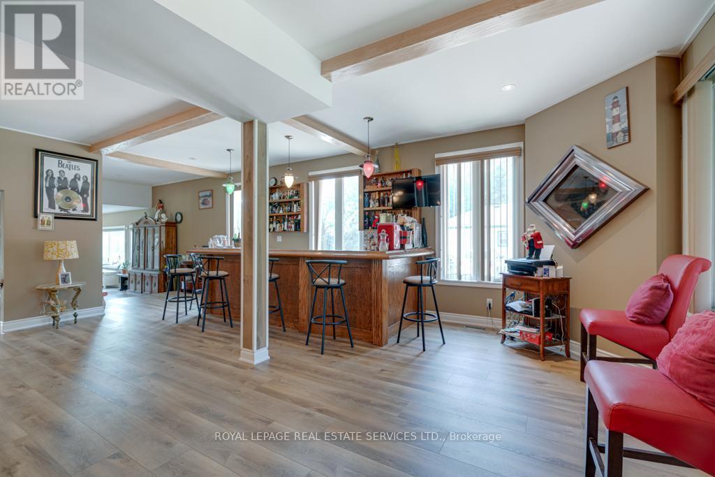 












6949 THOROLD STONE ROAD

,
Niagara Falls,




Ontario
L2J1B5

