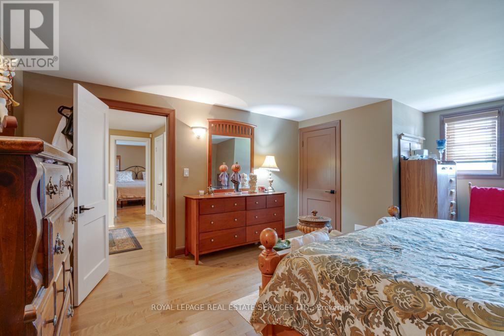 












6949 THOROLD STONE ROAD

,
Niagara Falls,




Ontario
L2J1B5

