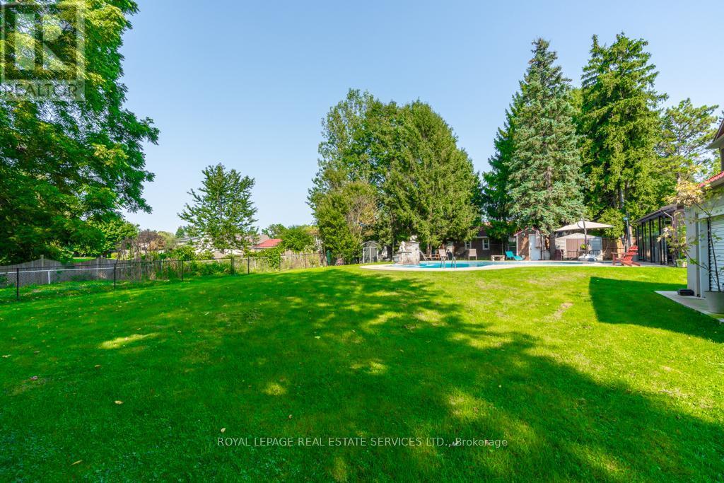 












6949 THOROLD STONE ROAD

,
Niagara Falls,




Ontario
L2J1B5


