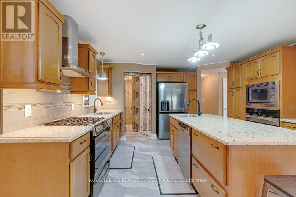 












6949 THOROLD STONE ROAD

,
Niagara Falls,




Ontario
L2J1B5

