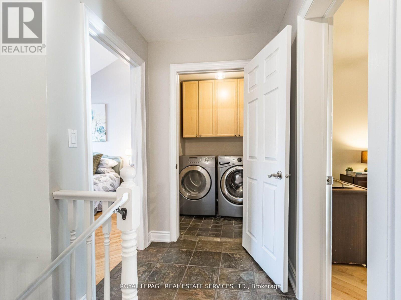 












39 CLARENCE STREET

,
Brampton,




Ontario
L6W1S2

