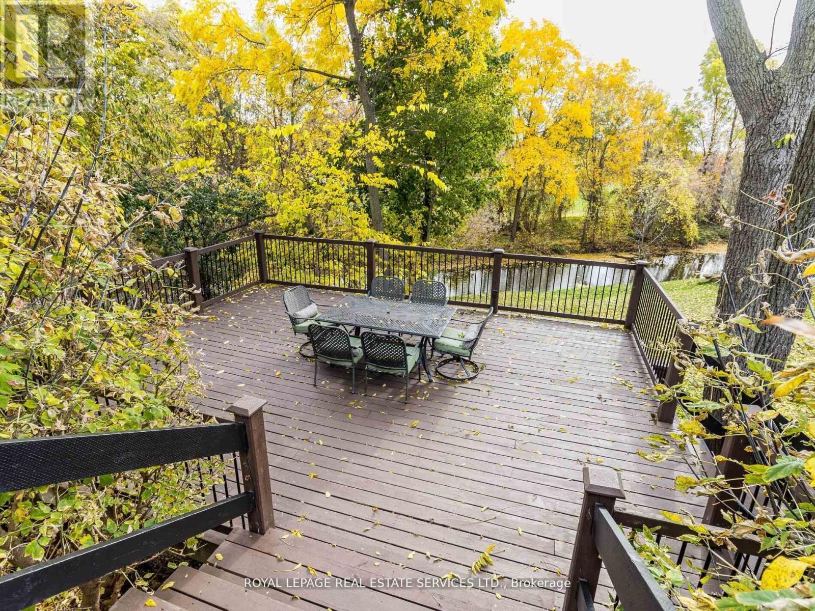 












39 CLARENCE STREET

,
Brampton,




Ontario
L6W1S2

