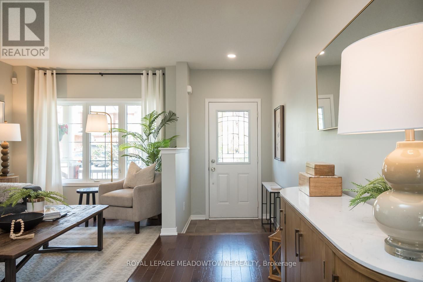 












292 GIDDINGS CRESCENT

,
Milton,




Ontario
L9T7A9

