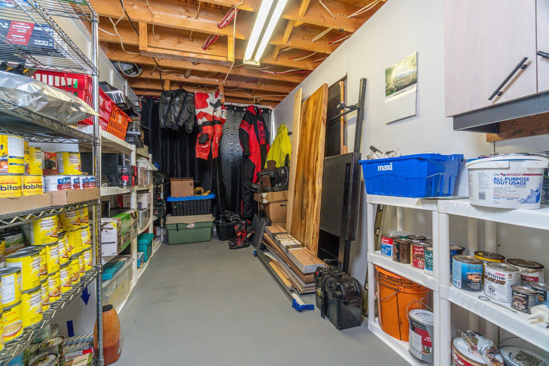 









3570


Ch. du Tour-du-Lac-Tibériade

,
Rivière-Rouge,




QC
J0T1T0

