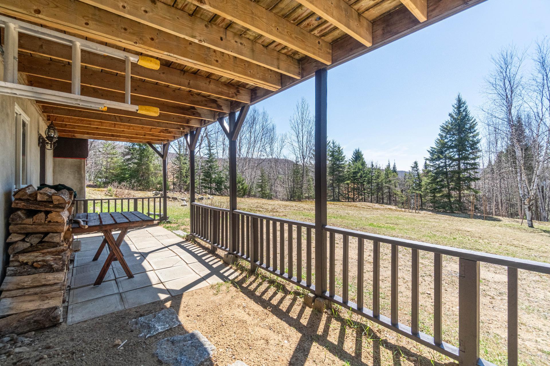 









3570


Ch. du Tour-du-Lac-Tibériade

,
Rivière-Rouge,




QC
J0T1T0

