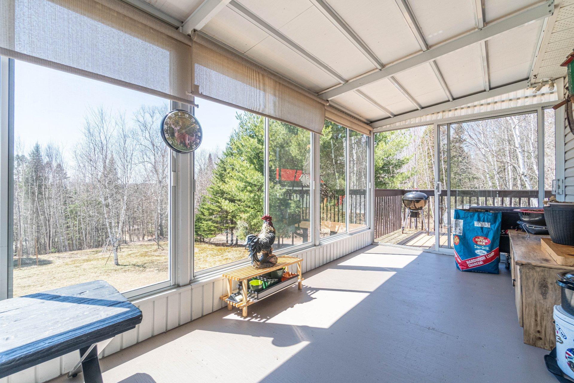 









3570


Ch. du Tour-du-Lac-Tibériade

,
Rivière-Rouge,




QC
J0T1T0

