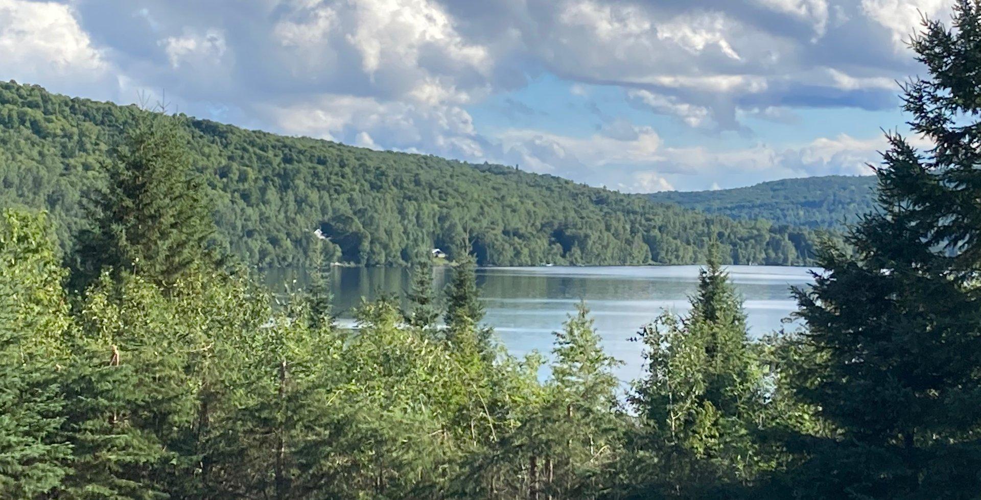 









3570


Ch. du Tour-du-Lac-Tibériade

,
Rivière-Rouge,




QC
J0T1T0

