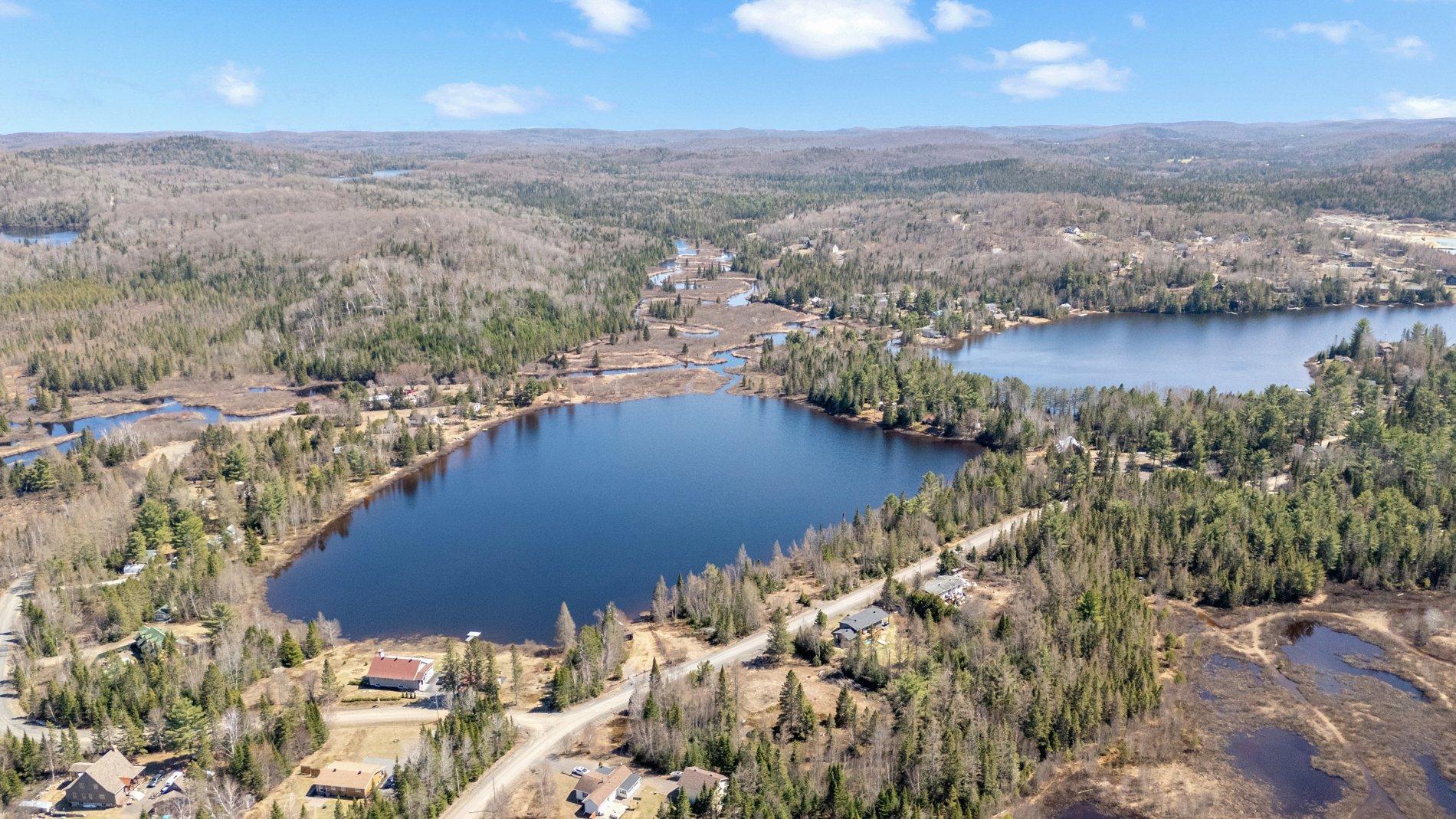 









243


Rue du Lac-Marier

,
Sainte-Marguerite-du-Lac-Masson,







QC
J0T1L0

