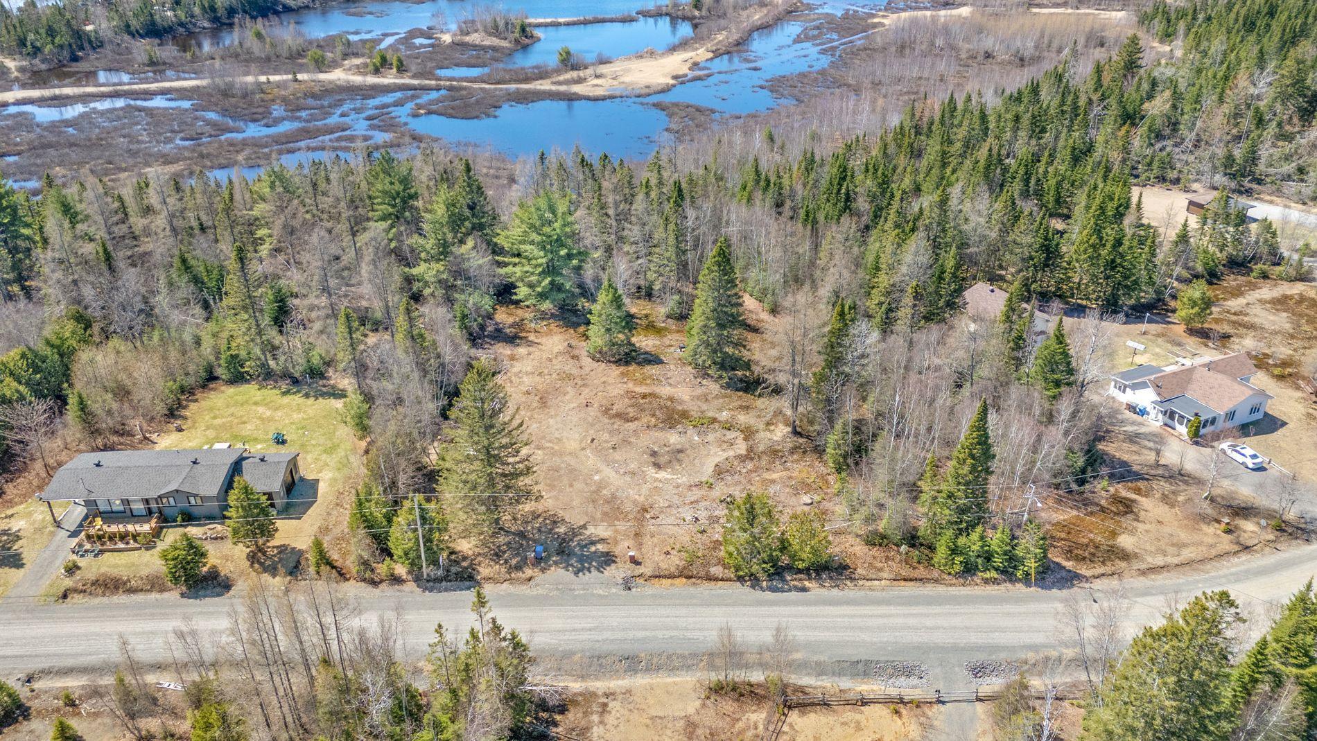 









243


Rue du Lac-Marier

,
Sainte-Marguerite-du-Lac-Masson,







QC
J0T1L0

