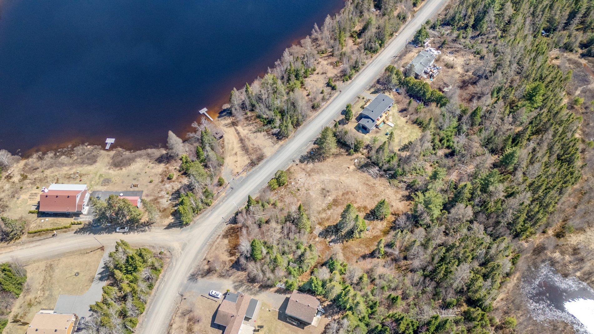 









243


Rue du Lac-Marier

,
Sainte-Marguerite-du-Lac-Masson,







QC
J0T1L0

