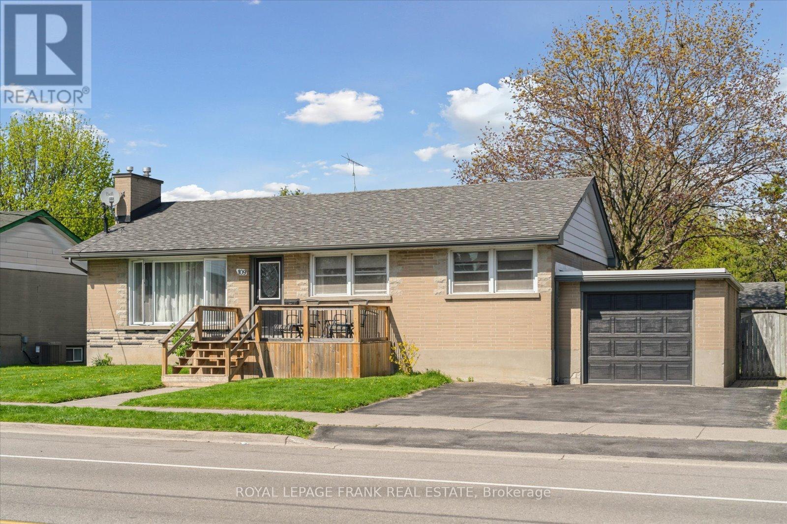 












109 ONTARIO STREET

,
Clarington (Bowmanville),




Ontario
L1C2T3

