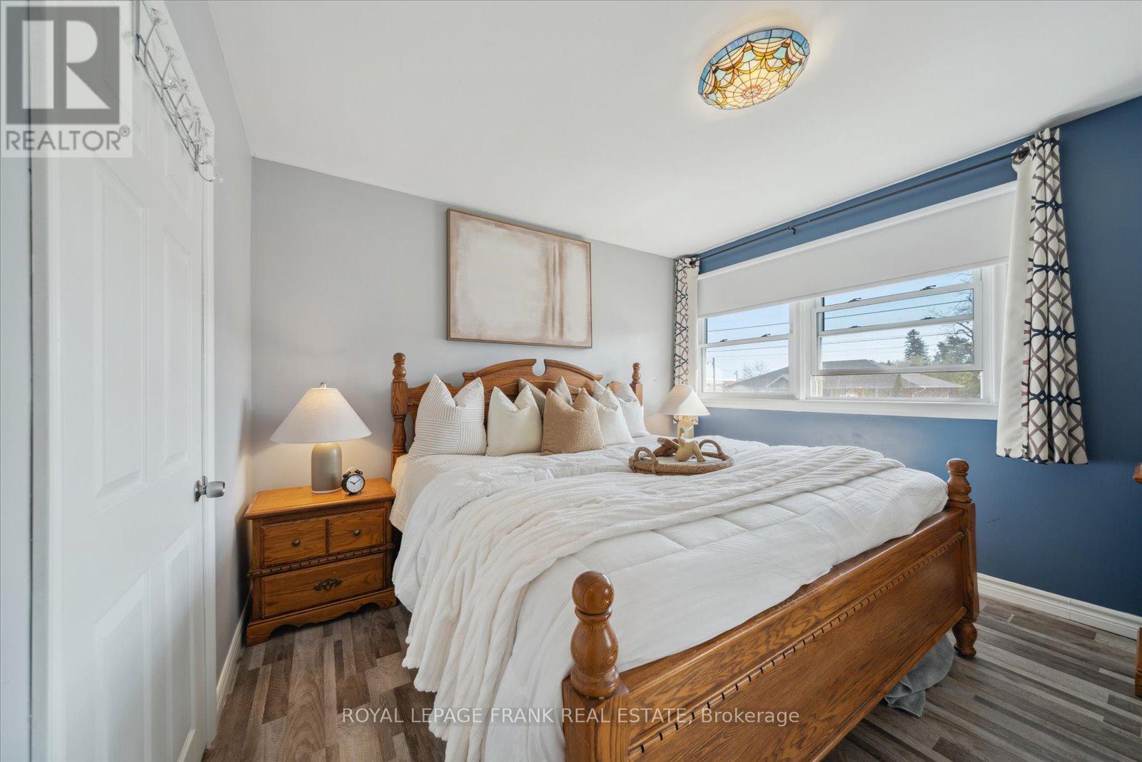












109 ONTARIO STREET

,
Clarington (Bowmanville),




Ontario
L1C2T3

