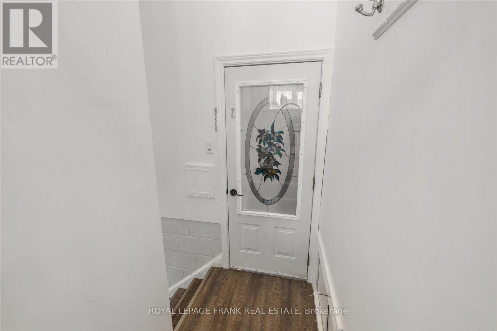












109 ONTARIO STREET

,
Clarington (Bowmanville),




Ontario
L1C2T3

