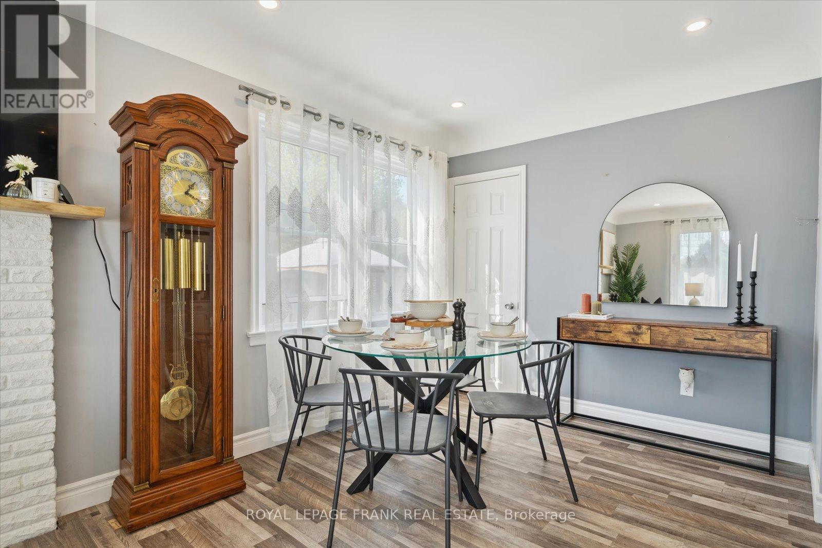 












109 ONTARIO STREET

,
Clarington (Bowmanville),




Ontario
L1C2T3

