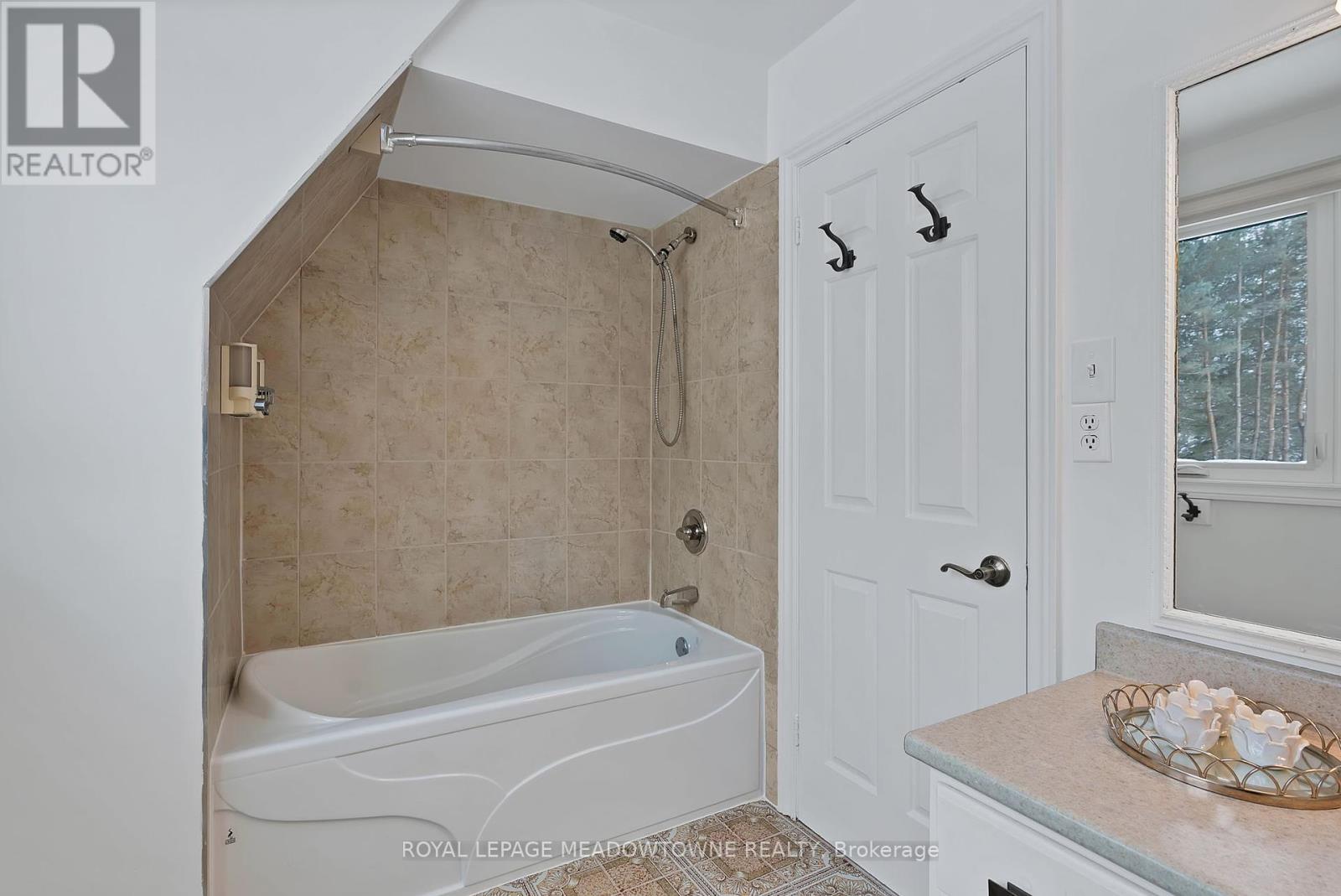 












19 STEELE HOME COURT

,
Caledon,




Ontario
L7E0B1

