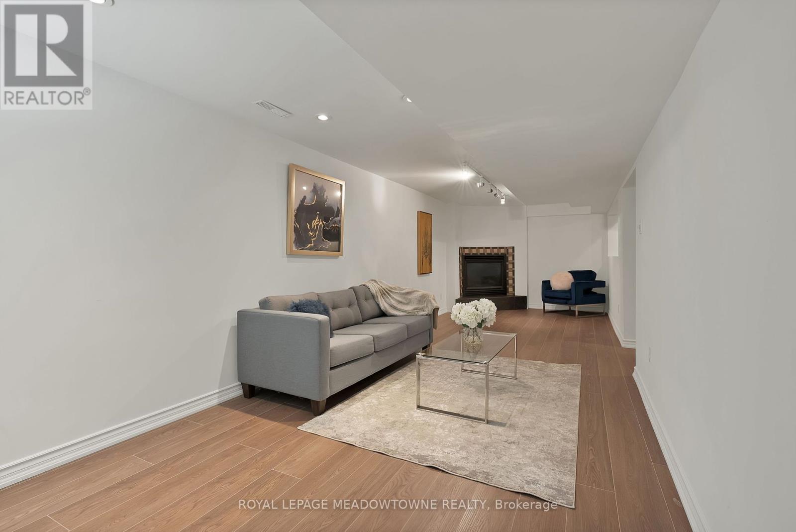 












19 STEELE HOME COURT

,
Caledon,




Ontario
L7E0B1

