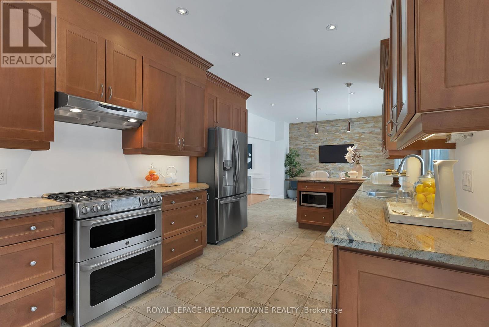 












19 STEELE HOME COURT

,
Caledon,




Ontario
L7E0B1

