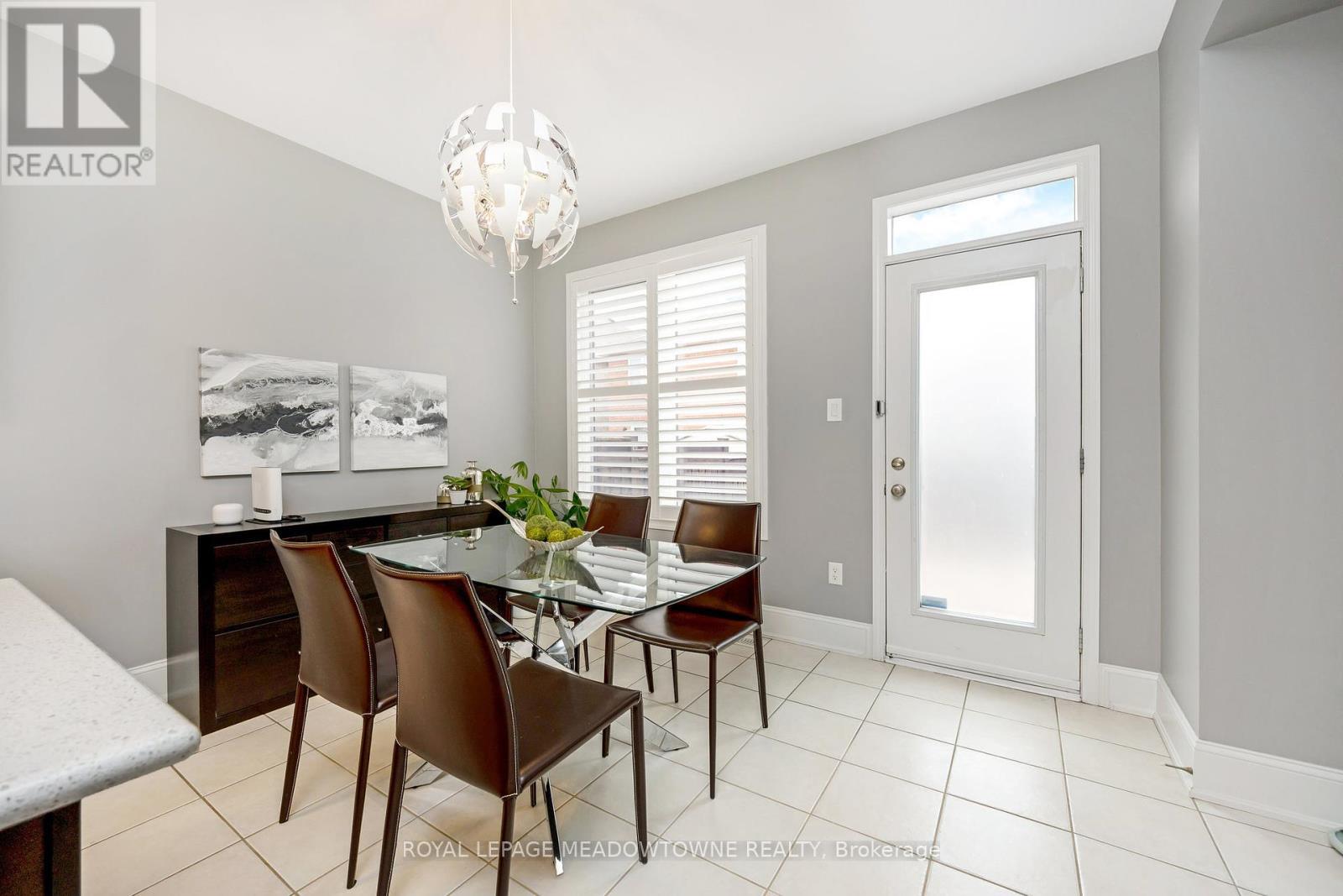 












428 DYMOTT AVENUE

,
Milton,




Ontario
L9T7V1

