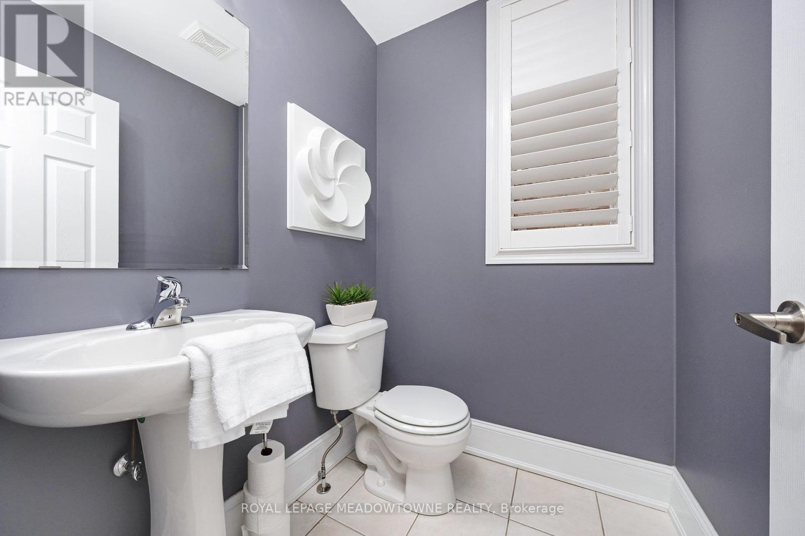 












428 DYMOTT AVENUE

,
Milton,




Ontario
L9T7V1

