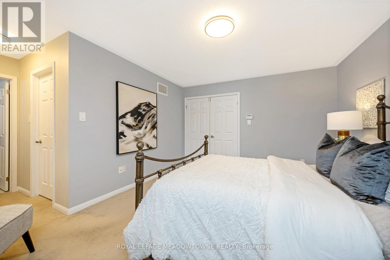 












428 DYMOTT AVENUE

,
Milton,




Ontario
L9T7V1

