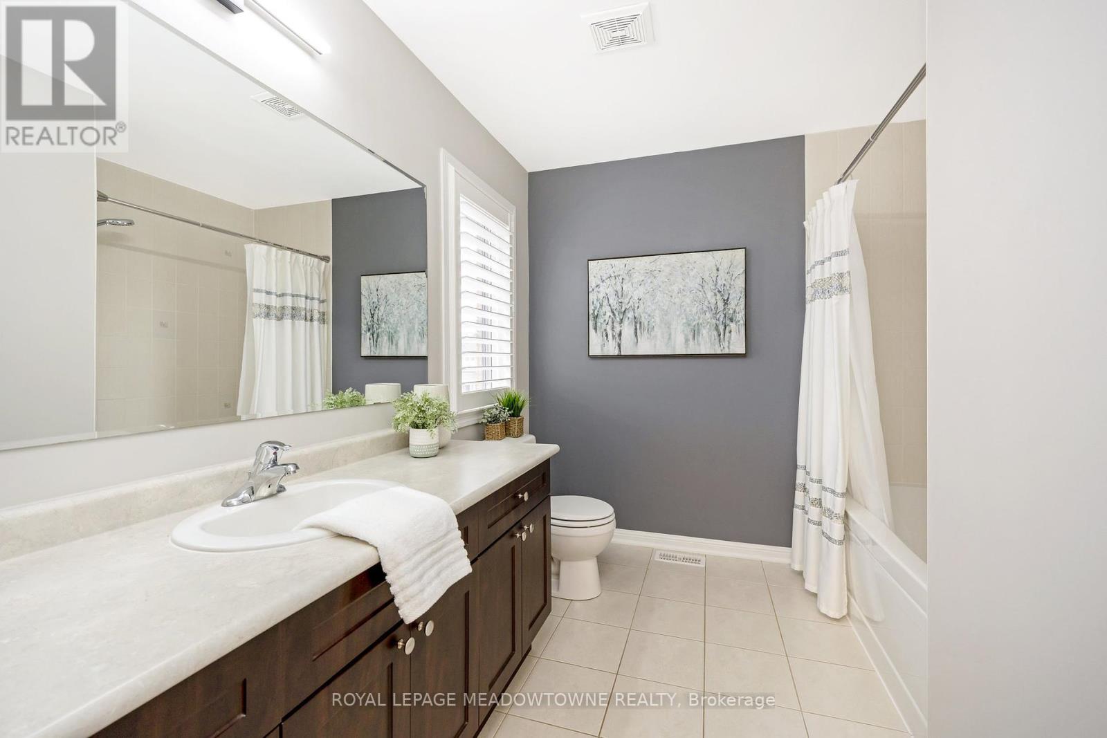 












428 DYMOTT AVENUE

,
Milton,




Ontario
L9T7V1


