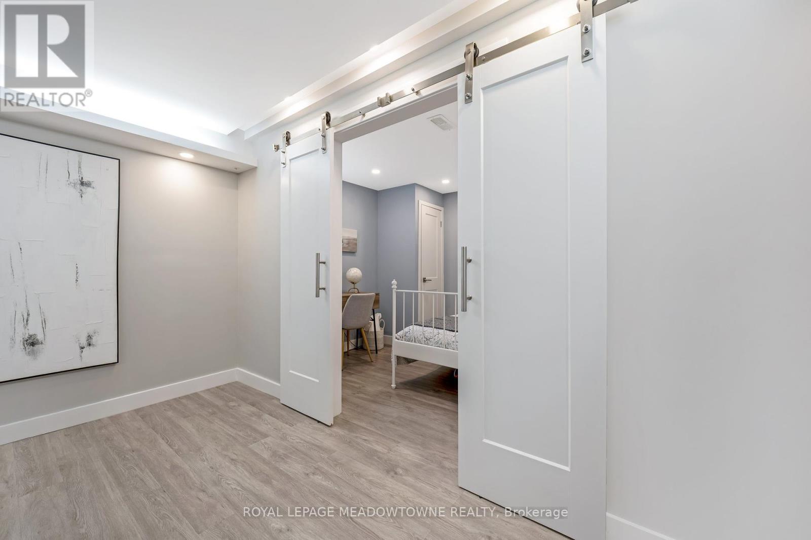 












428 DYMOTT AVENUE

,
Milton,




Ontario
L9T7V1

