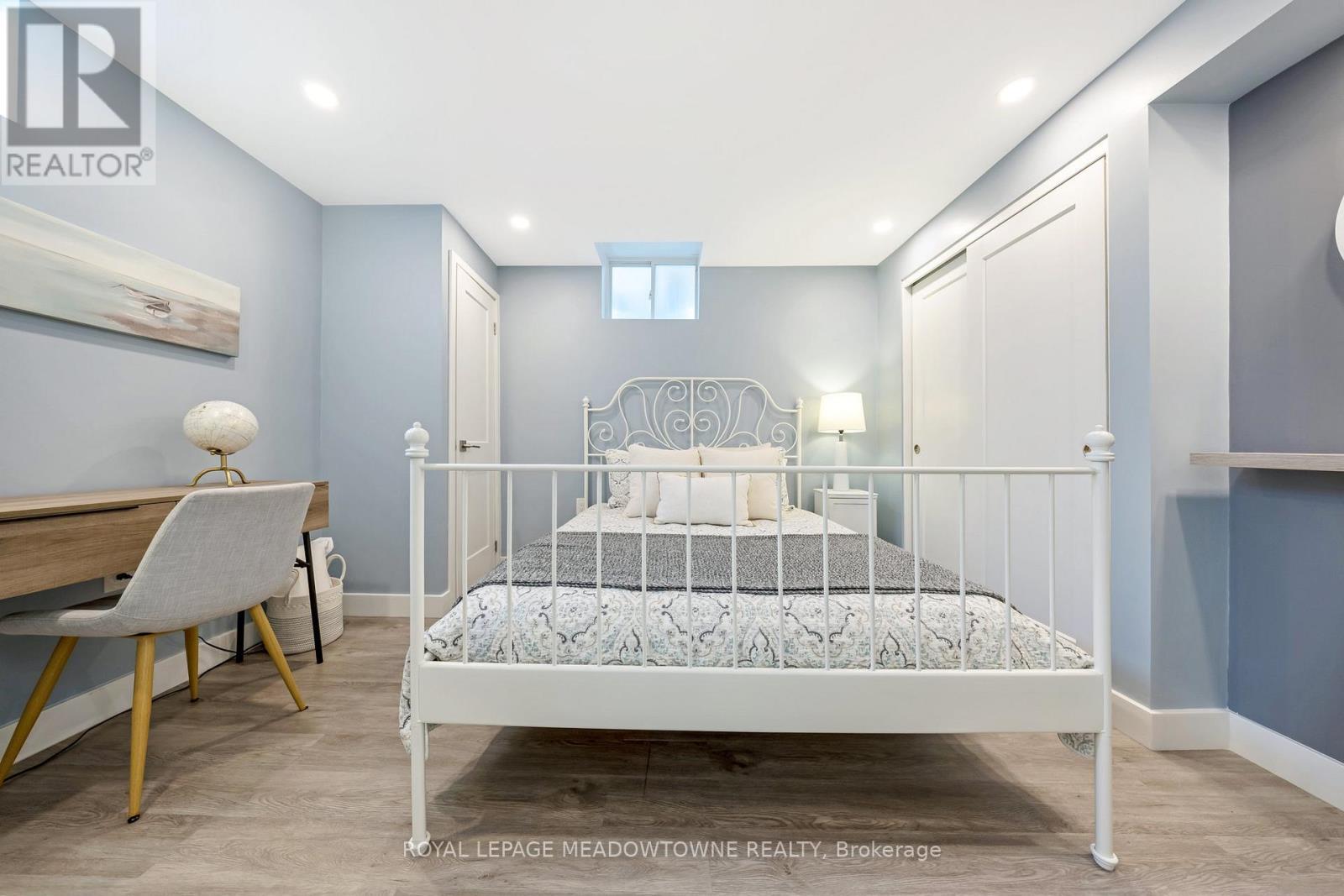 












428 DYMOTT AVENUE

,
Milton,




Ontario
L9T7V1

