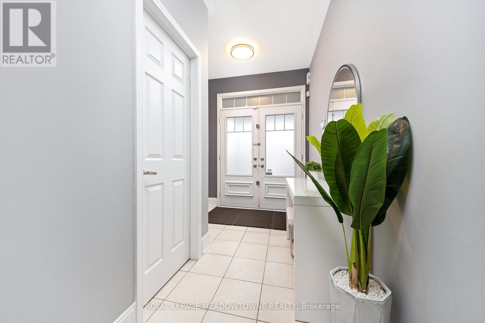 












428 DYMOTT AVENUE

,
Milton,




Ontario
L9T7V1

