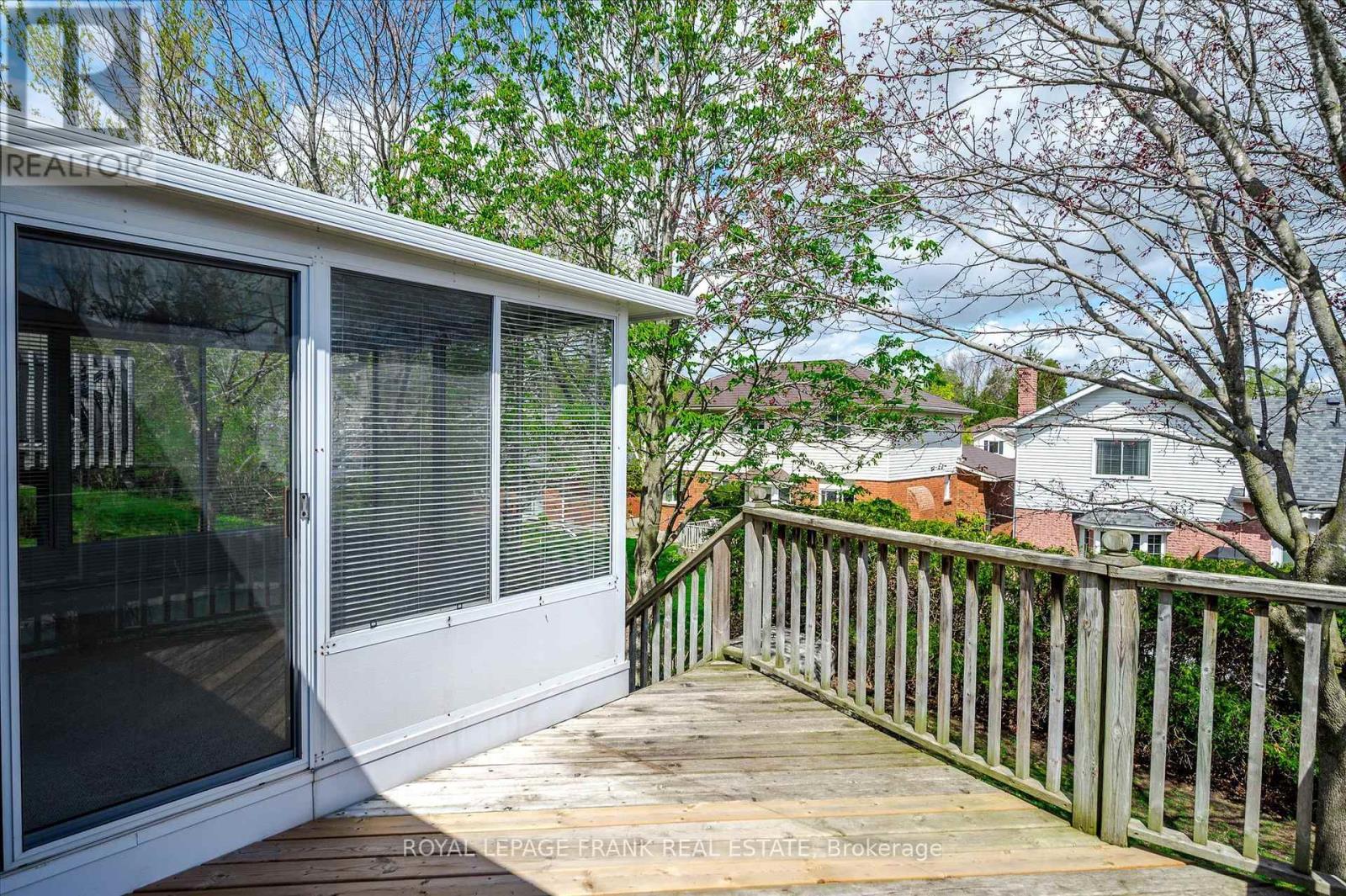 












1606 RAMBLEWOOD DRIVE

,
Peterborough West (South),




Ontario
K9K2C5

