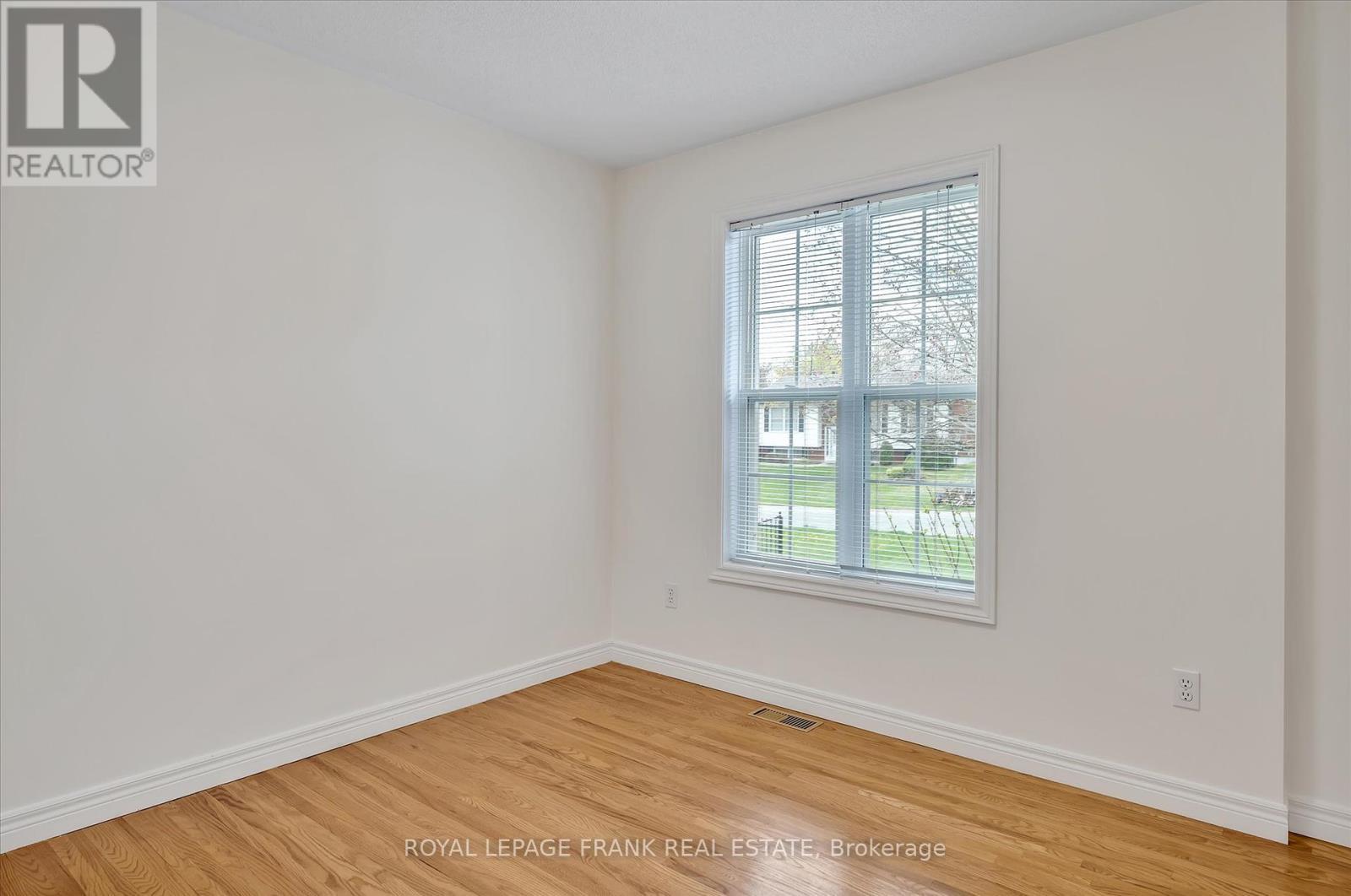 












1606 RAMBLEWOOD DRIVE

,
Peterborough West (South),




Ontario
K9K2C5


