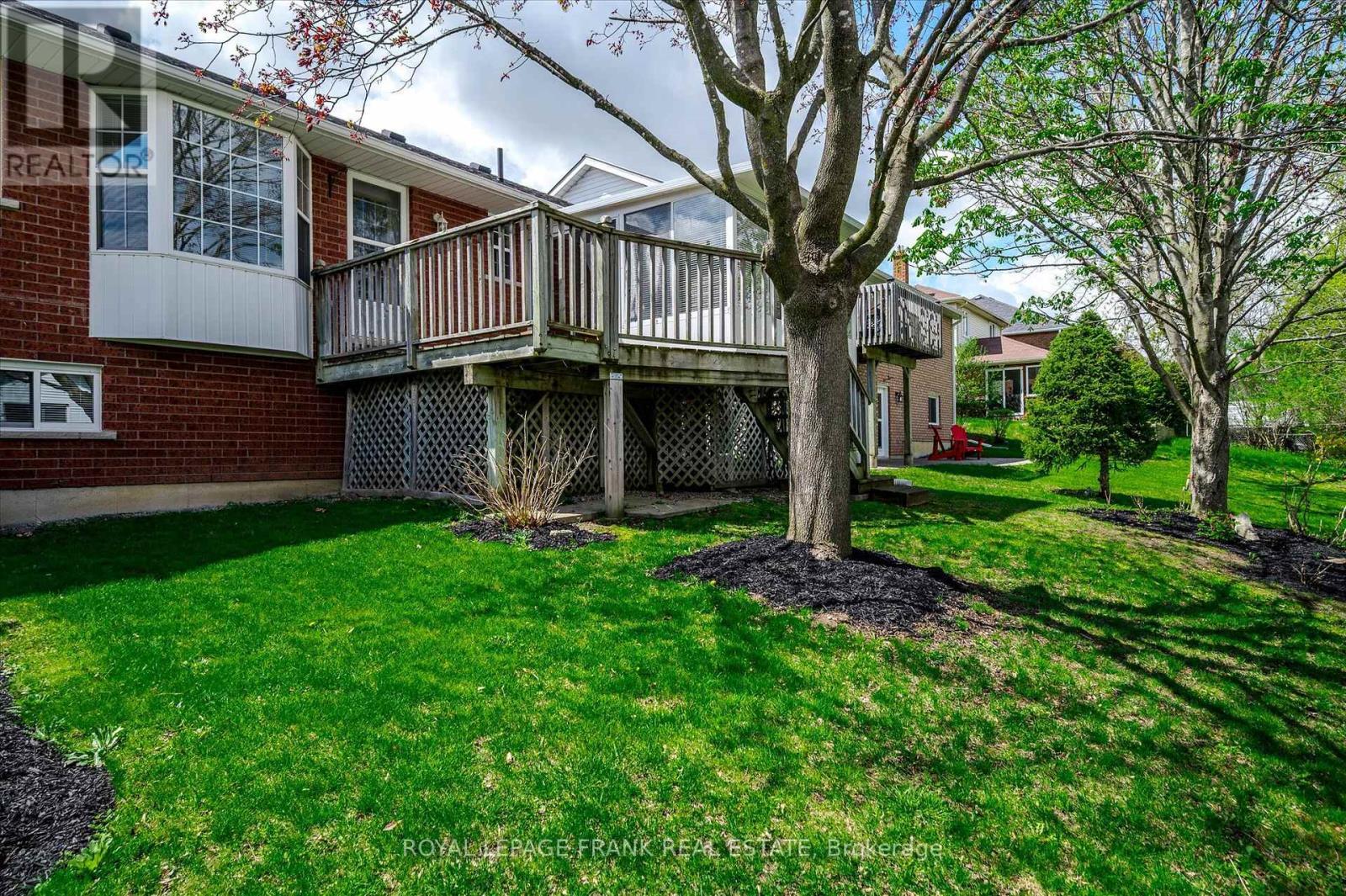 












1606 RAMBLEWOOD DRIVE

,
Peterborough West (South),




Ontario
K9K2C5

