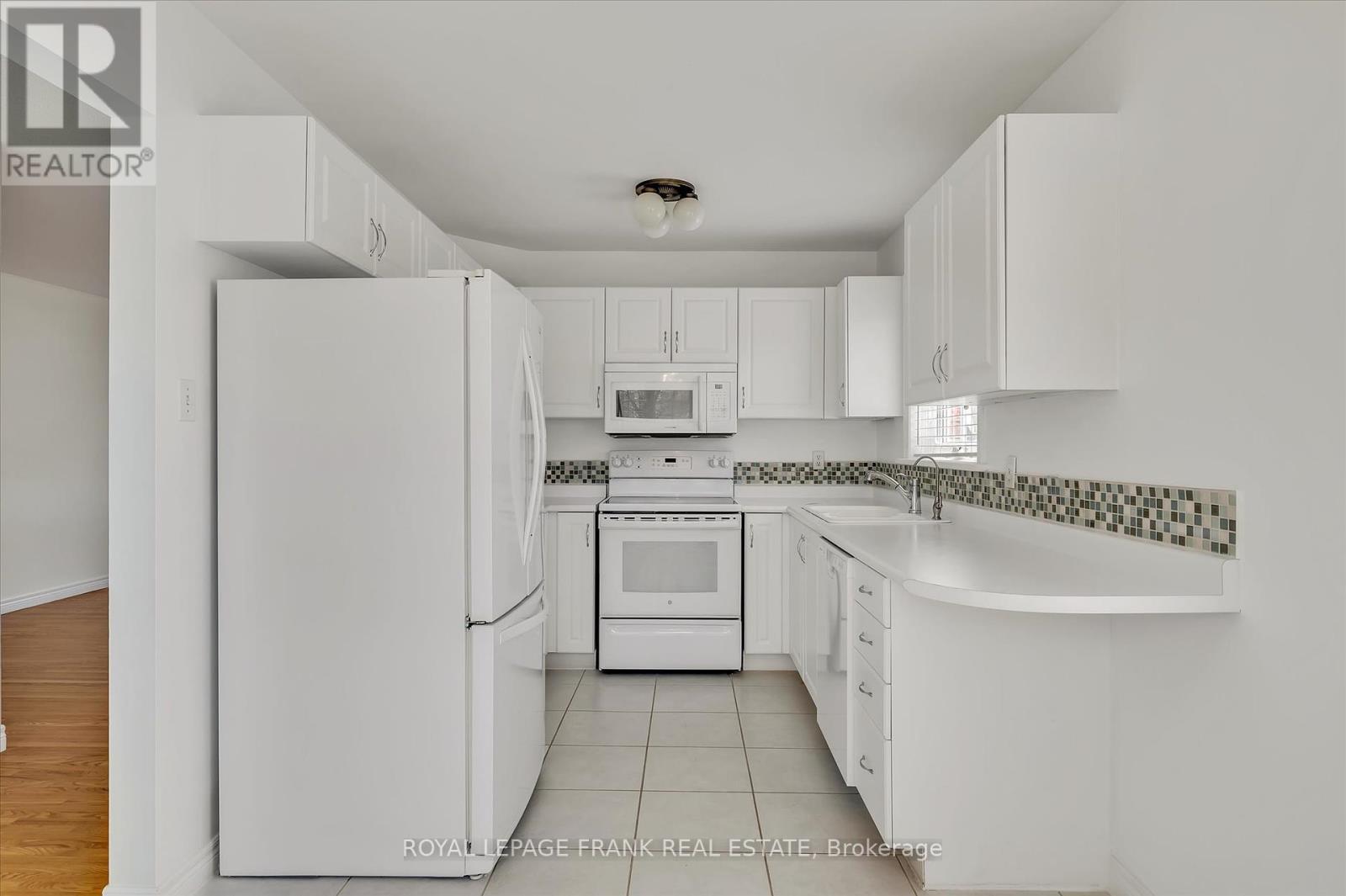 












1606 RAMBLEWOOD DRIVE

,
Peterborough West (South),




Ontario
K9K2C5

