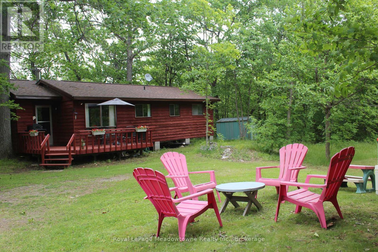 












28424 HIGHWAY 7 S

,
Central Frontenac (Frontenac Centre),




Ontario
K0H1B0

