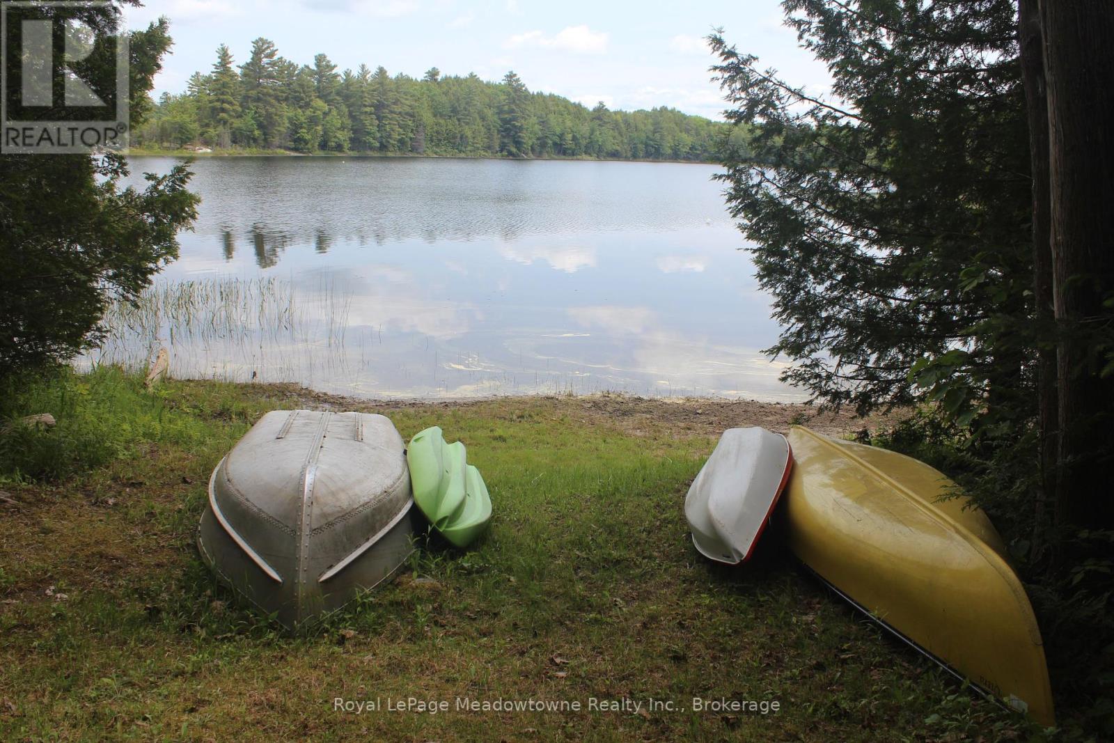 












28424 HIGHWAY 7 S

,
Central Frontenac (Frontenac Centre),




Ontario
K0H1B0

