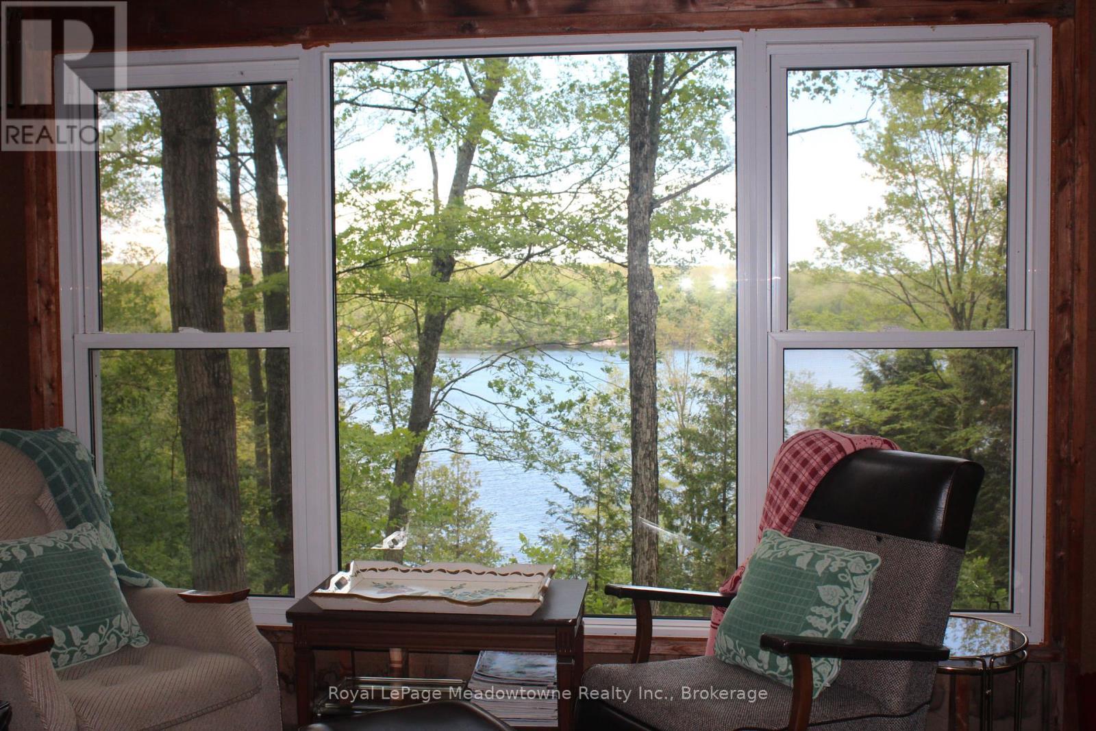 












28424 HIGHWAY 7 S

,
Central Frontenac (Frontenac Centre),




Ontario
K0H1B0

