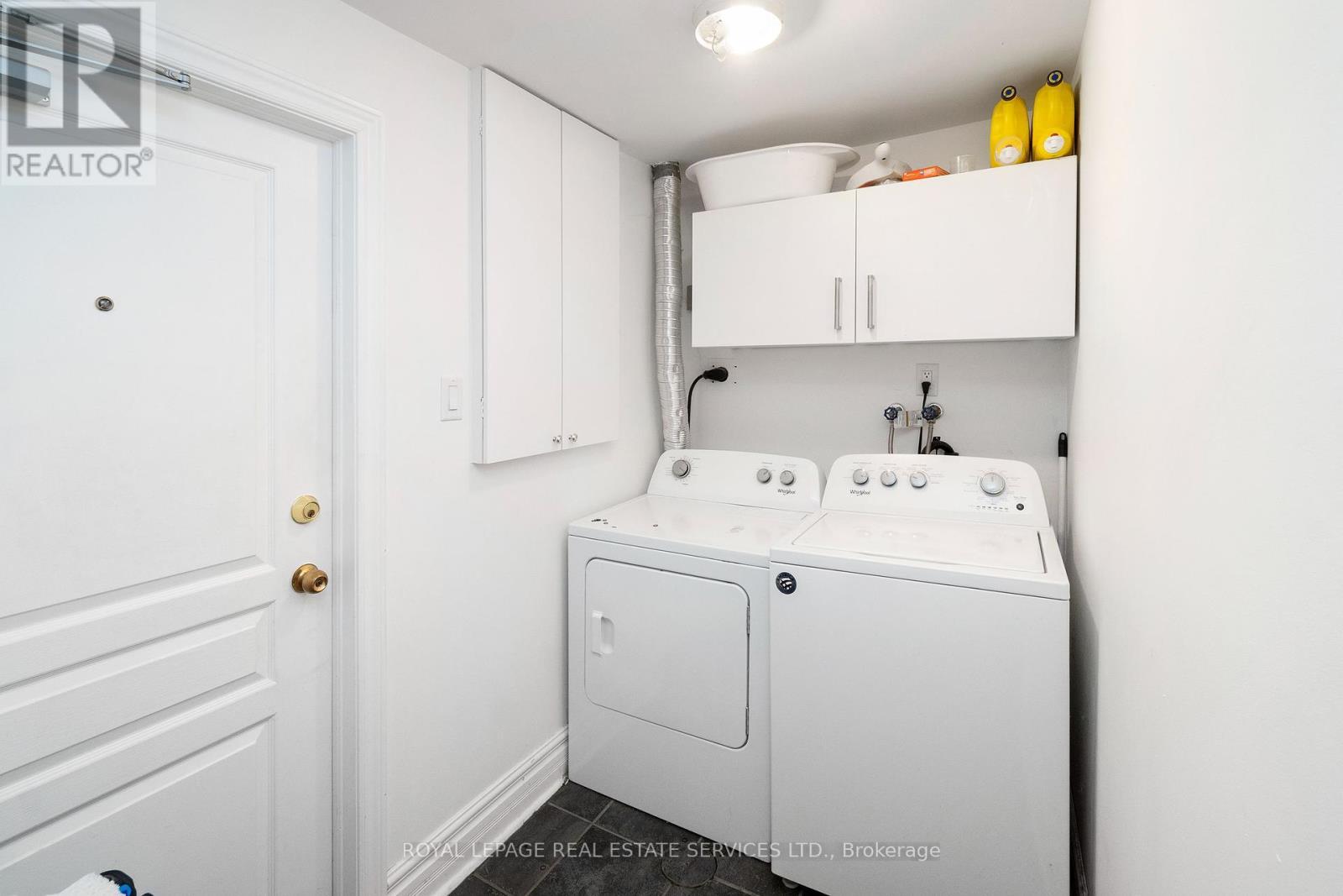 












62 LAKEVIEW AVENUE

,
Toronto,




Ontario
M6J3B3

