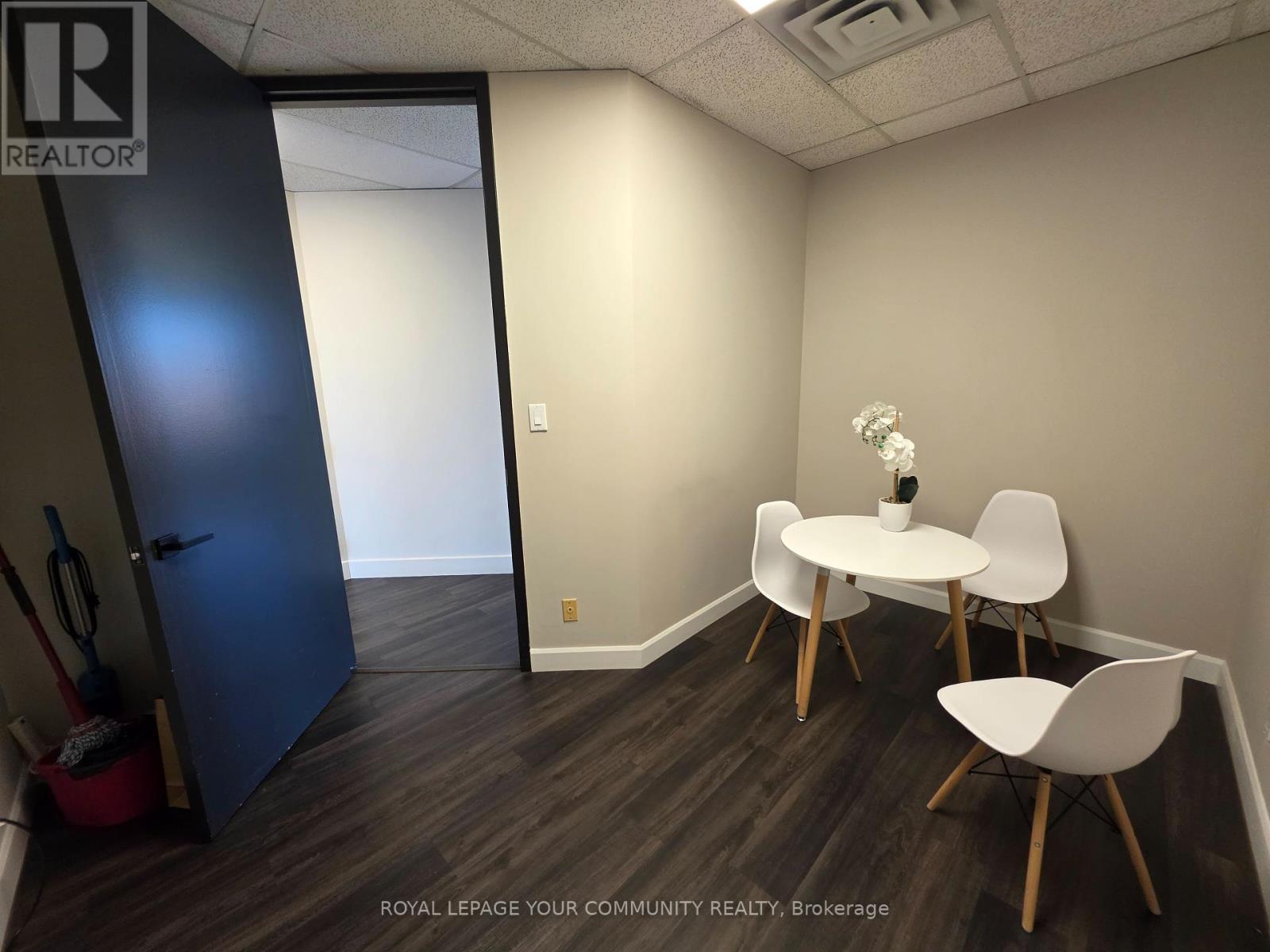 












28 - 2155 DUNWIN DRIVE

,
Mississauga,




Ontario
L5L4M1


