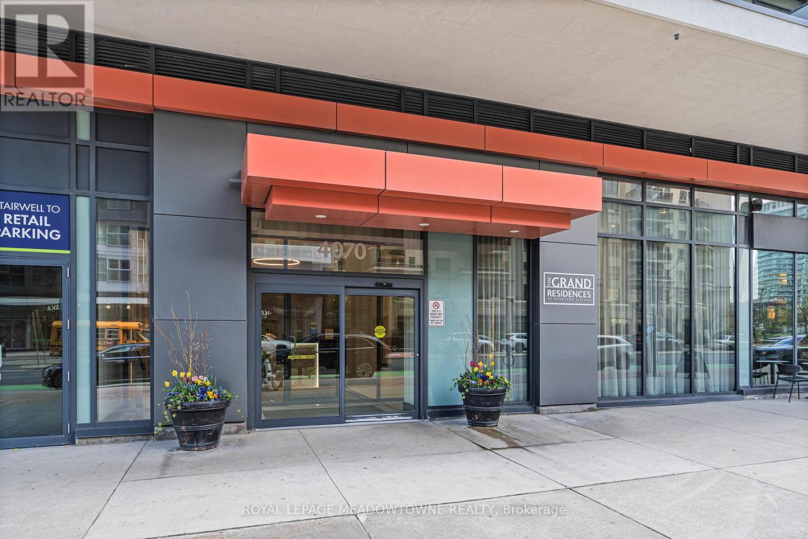 












2907 - 4070 CONFEDERATION PARKWAY

,
Mississauga,




Ontario
L5B0E9

