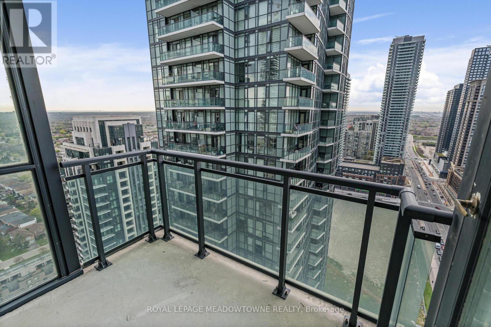 












2907 - 4070 CONFEDERATION PARKWAY

,
Mississauga,




Ontario
L5B0E9

