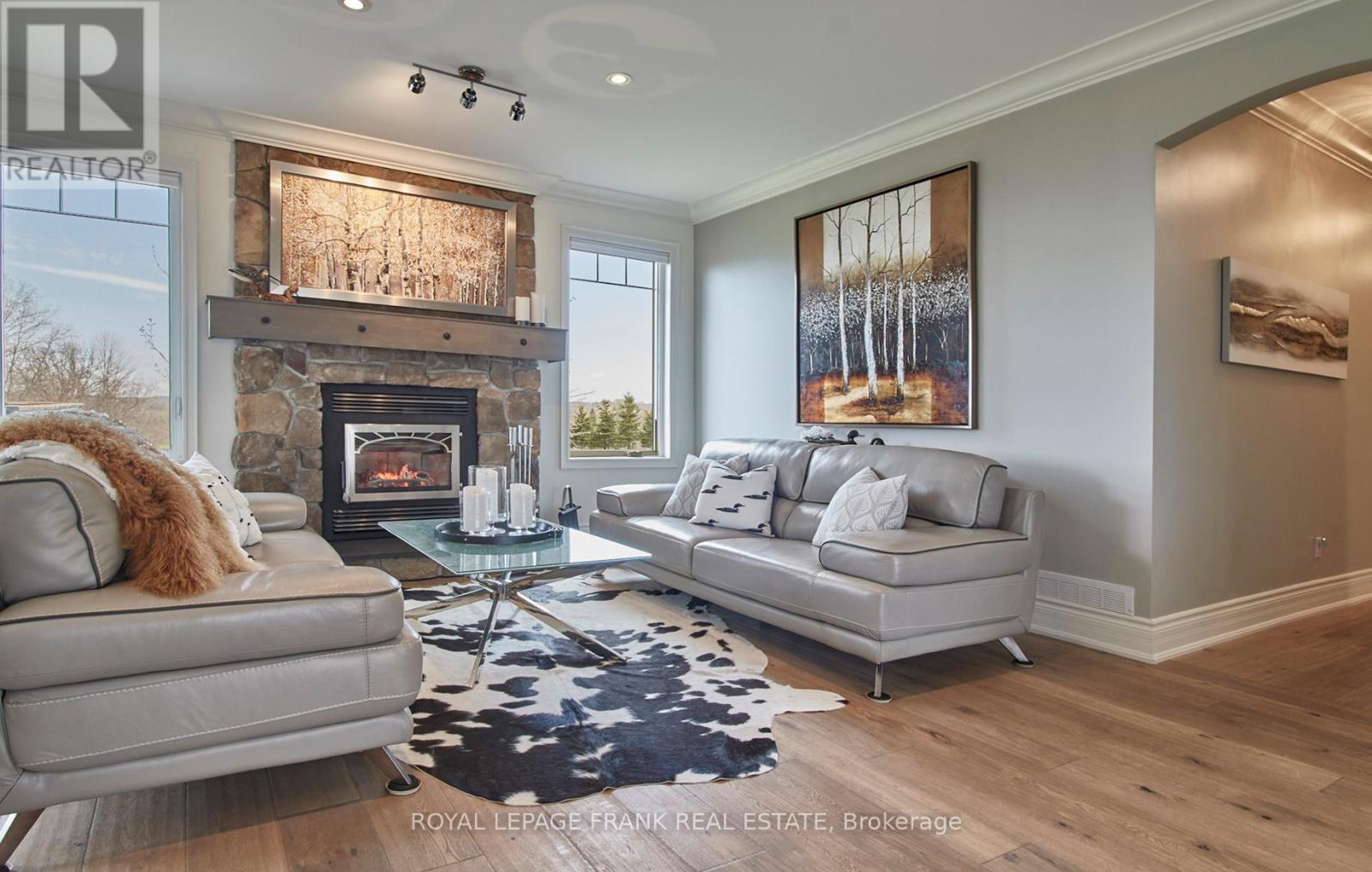 












5387 SUTTER CREEK DRIVE

,
Hamilton Township,




Ontario
K0K2E0

