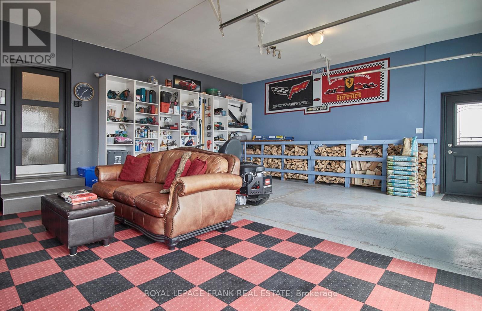 












5387 SUTTER CREEK DRIVE

,
Hamilton Township,




Ontario
K0K2E0

