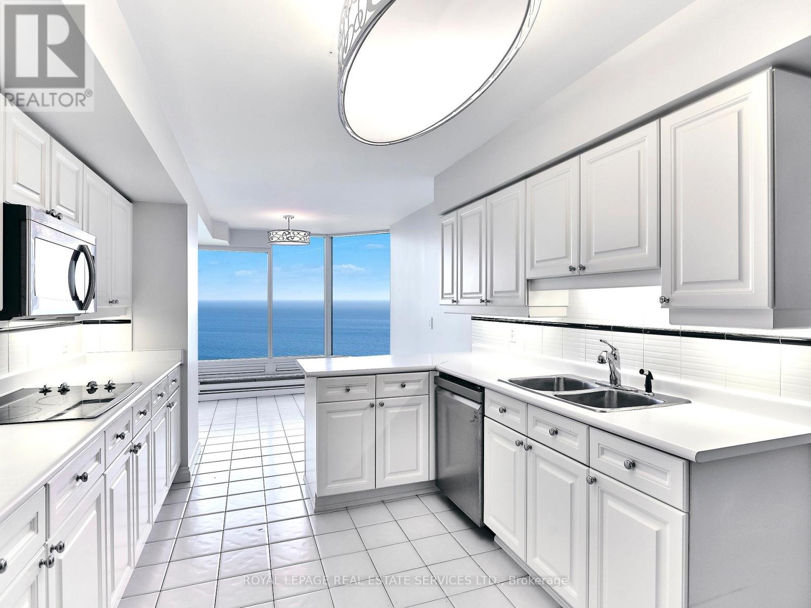 












3101 - 1 PALACE PIER COURT

,
Toronto,




Ontario
M8V3W9

