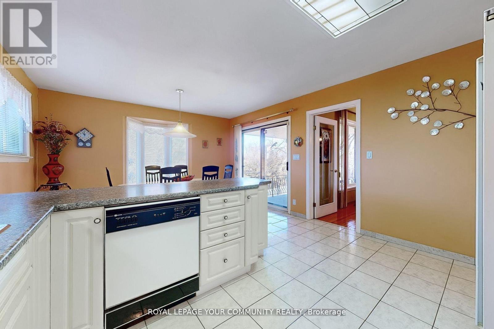 












78 WINCOTT DRIVE

,
Toronto,




Ontario
M9R2P1


