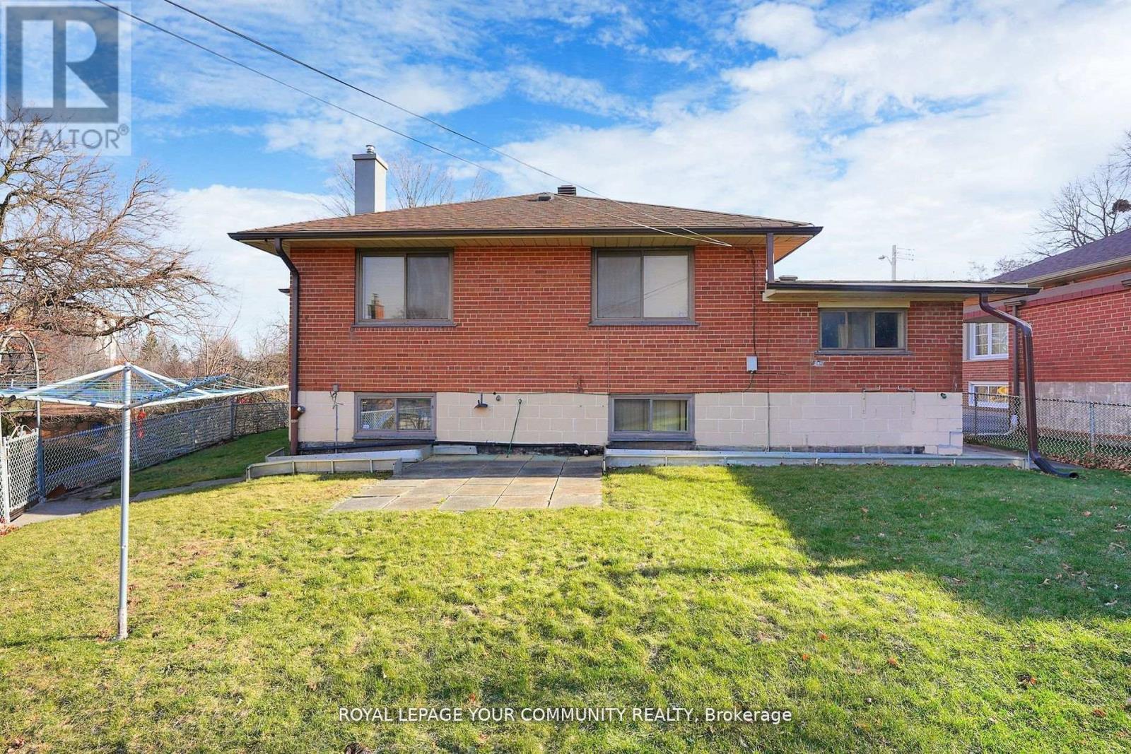












78 WINCOTT DRIVE

,
Toronto,




Ontario
M9R2P1

