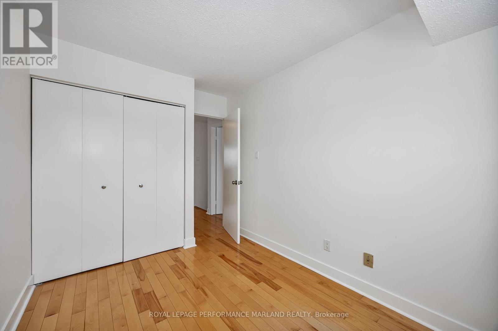 












46 - 1402 BALLARD COURT

,
Ottawa,




Ontario
K1B4Z2


